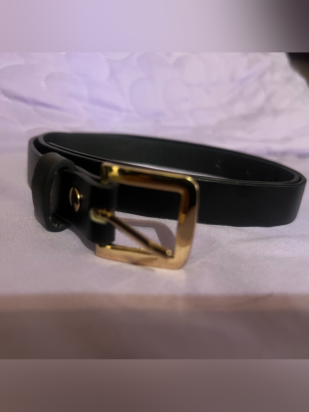 Classic Black Leather Belt with Gold Buckle - Men